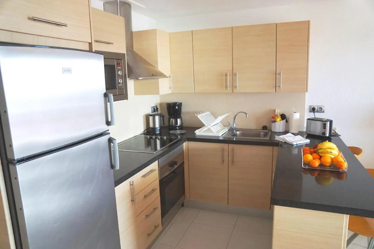 2-Bedroom 4-Star Apartment In Los Christianos Лос Кристианос